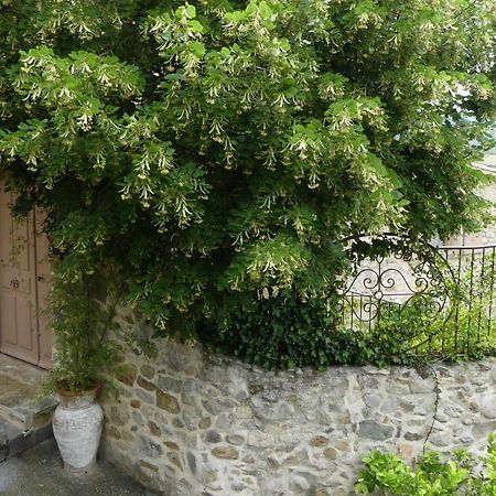 Les Vieux Murs Montfort  エクステリア 写真