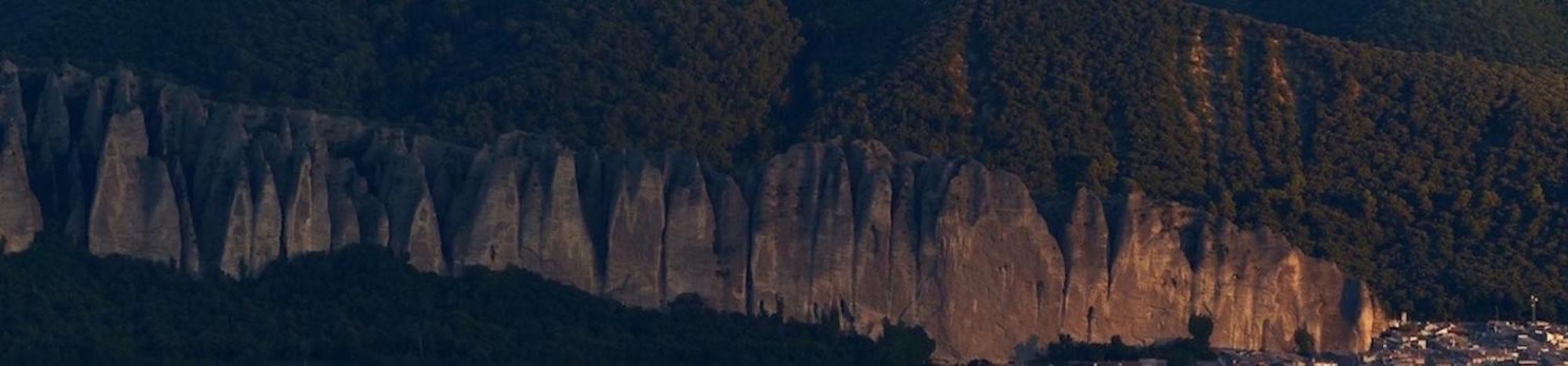 Les Vieux Murs Montfort  エクステリア 写真